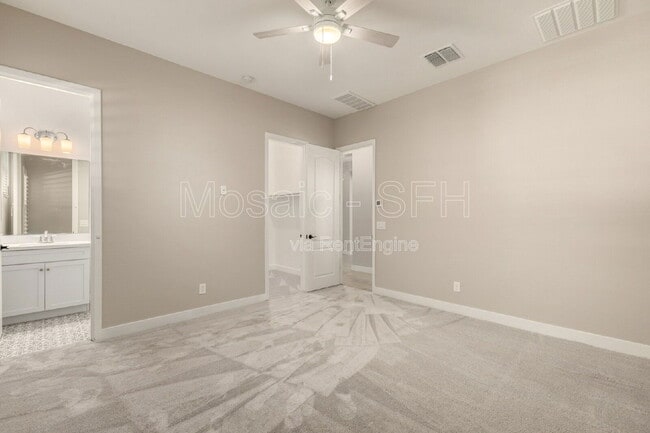 Building Photo - 10627 E Tumbleweed Ave