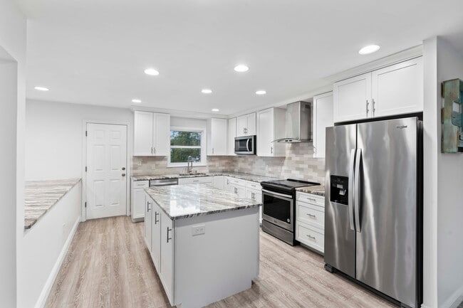 Building Photo - 4857 Hummingbird Trail