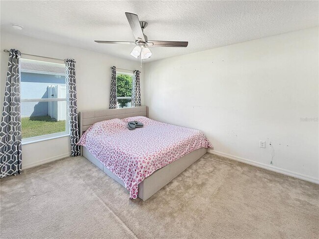 Building Photo - 4668 Glencrest Loop