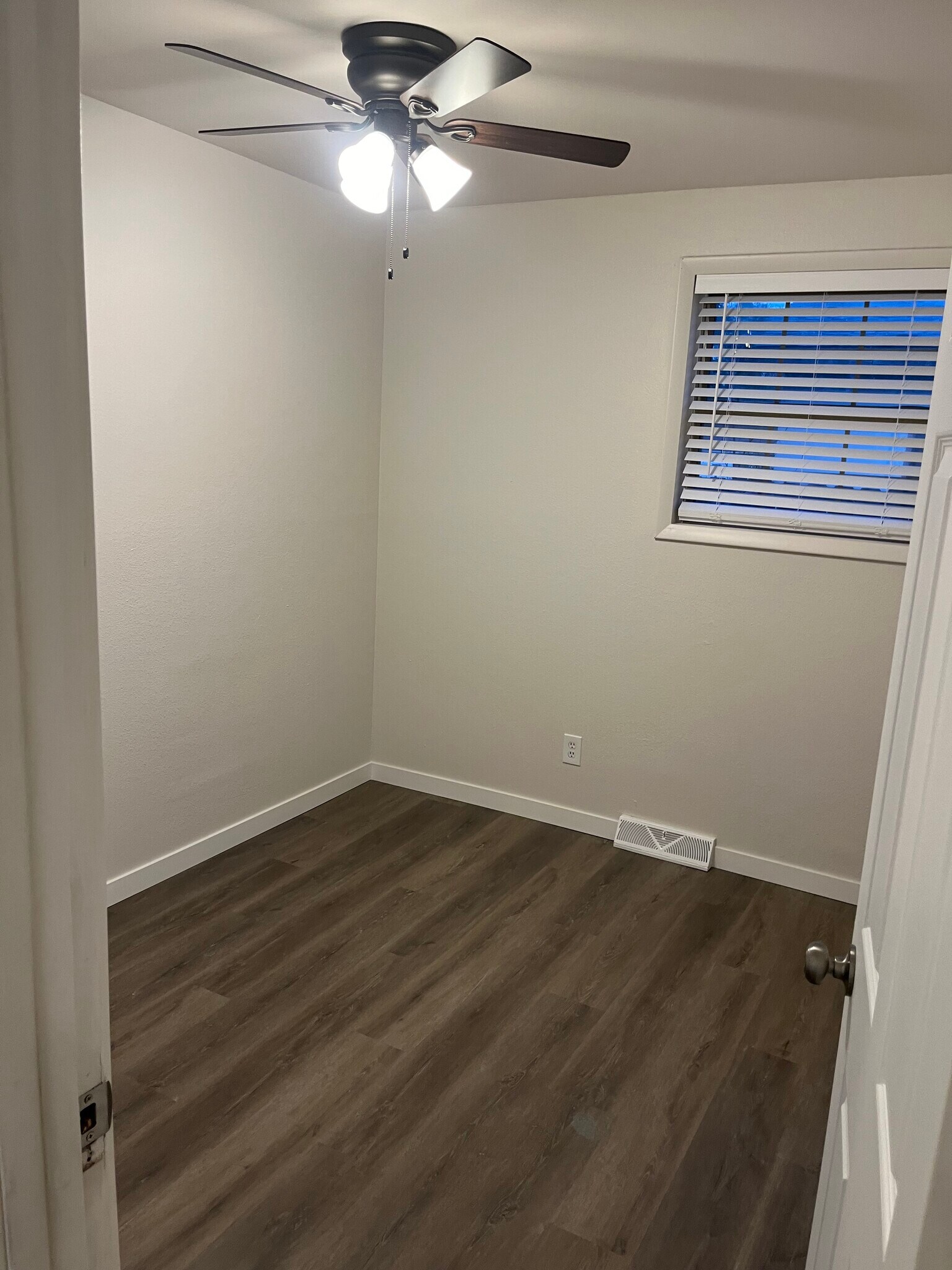 Building Photo - 832 Hamilton St