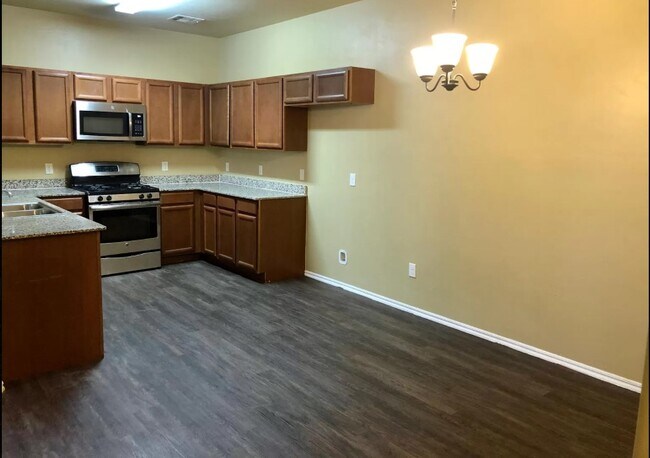 Building Photo - 100 Barrett Pl