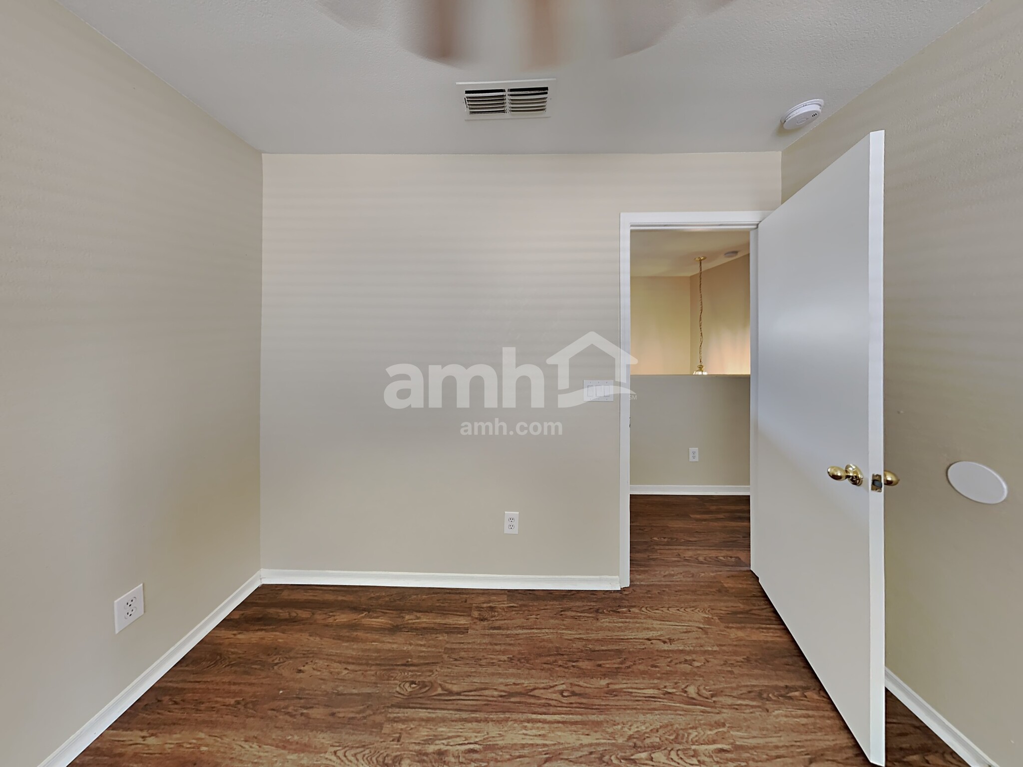 Building Photo - 7926 N 54th Dr