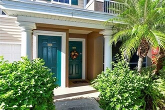 Building Photo - 2 Bedroom Condo W/ Garage in Lakewood Ranch