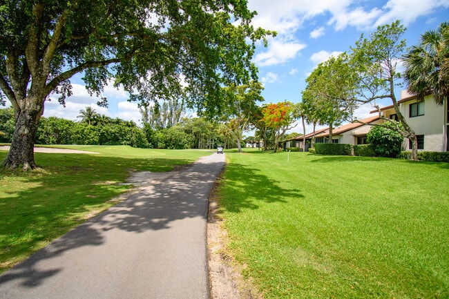 Building Photo - 8334 Cypress Ln