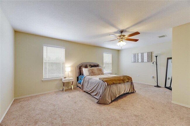 Building Photo - 1432 Anise Dr