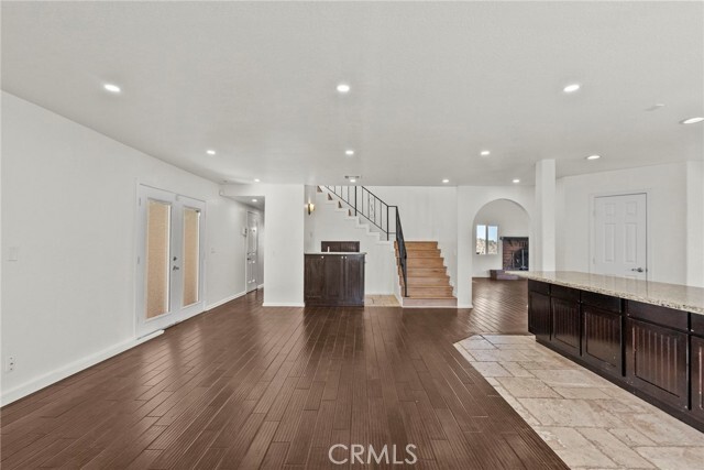 Building Photo - 1138 Lakeview Dr