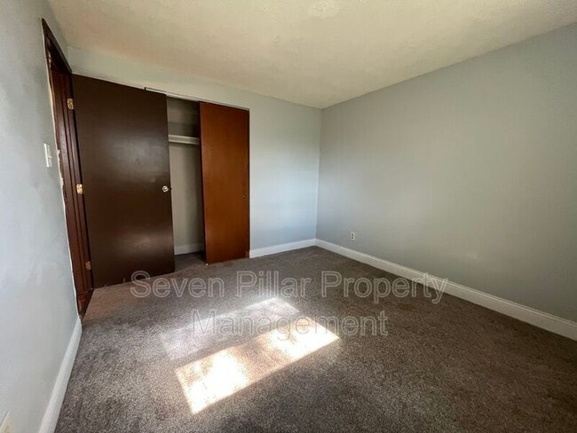 Building Photo - 1413 Caldwell Pl