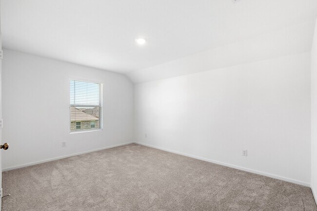 Building Photo - 27219 Henley Rdg Dr