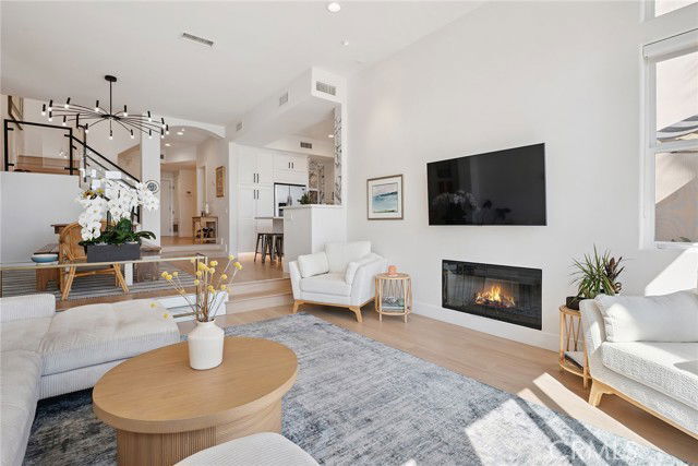 Building Photo - 6410 Lunita Rd