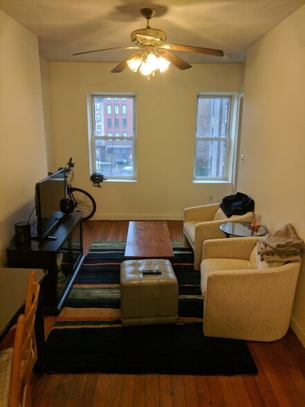 Building Photo - 161 Endicott St