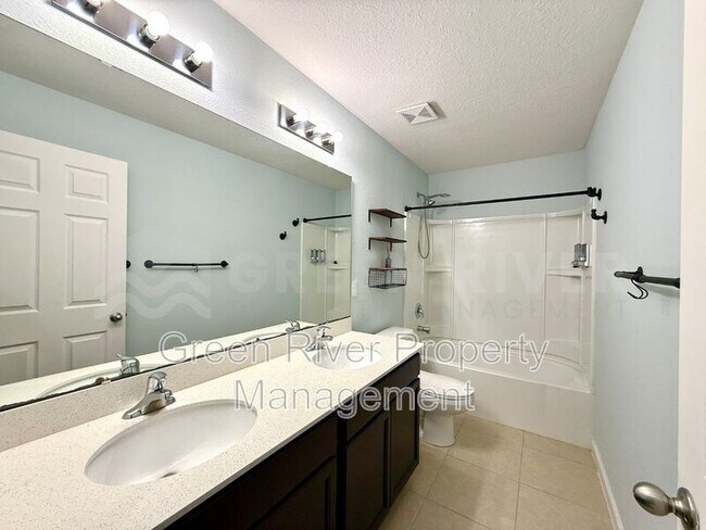 Building Photo - 8704 Lake George Cir W