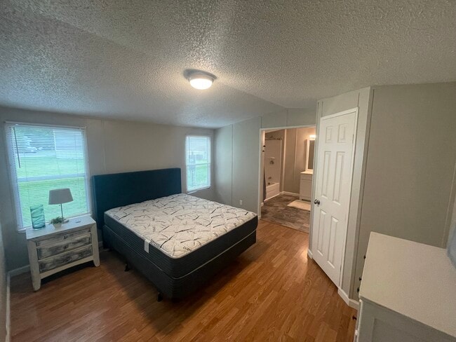 Building Photo - 417 Ranch Rd