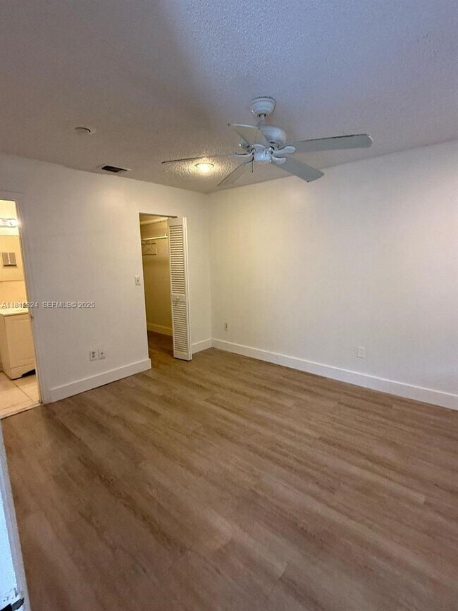 Building Photo - 438 NE 210th Cir Terrace