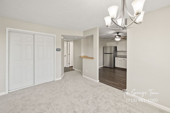 Building Photo - 2770 Richmond Dr