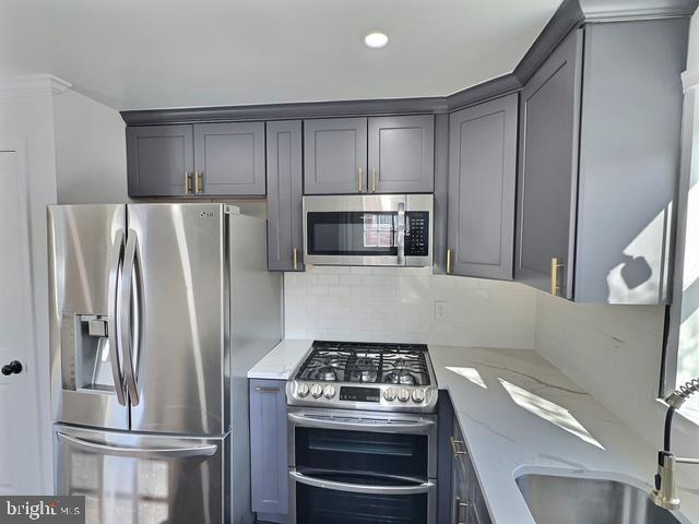 Building Photo - 2913 Fairlawn St