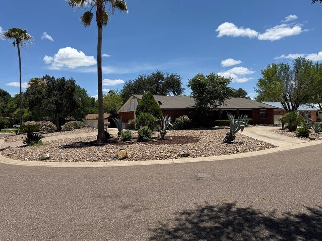 Primary Photo - 1105 Hill Place Dr