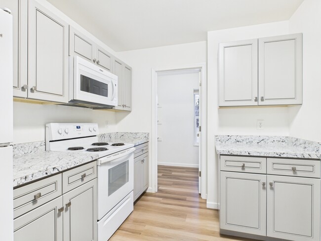 Building Photo - 3905 Tanada Rd