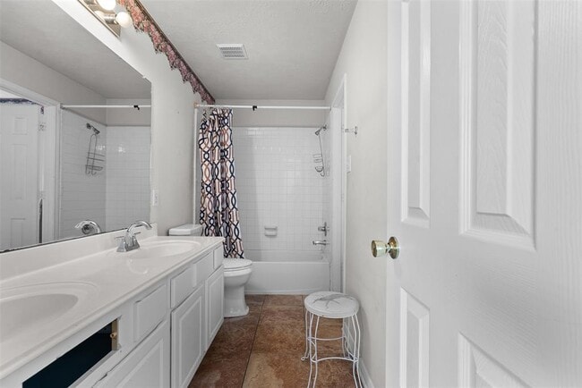 Building Photo - 602 Field Run Ct
