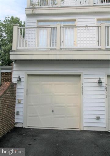Building Photo - 7068 Little Thames Drive