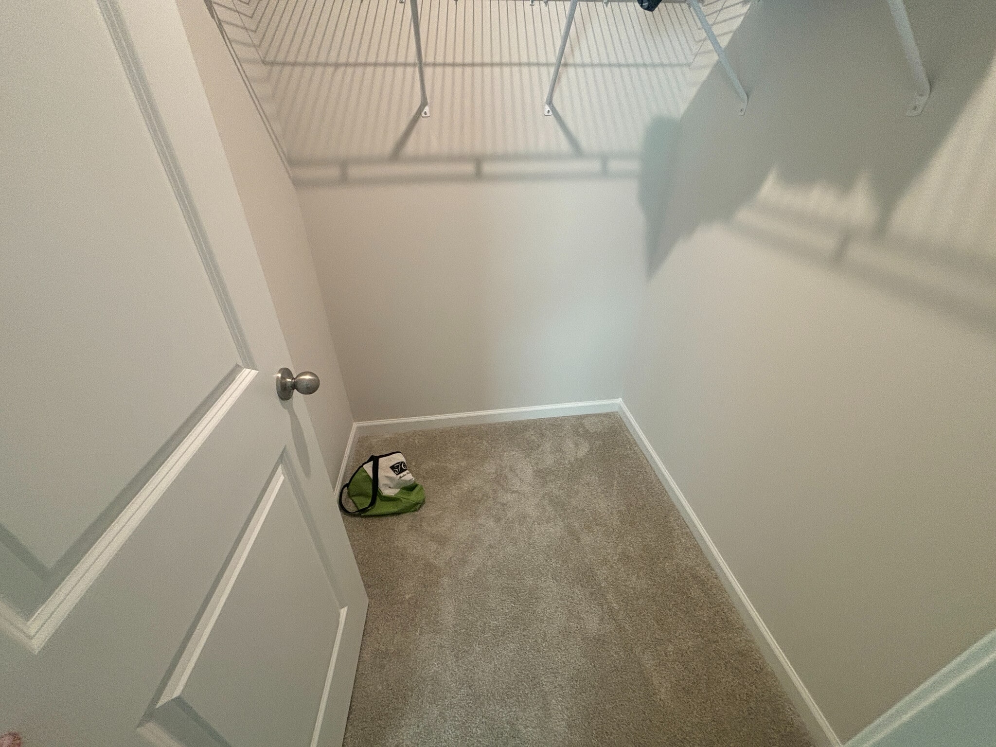 Building Photo - Room in House on Glacis Ct