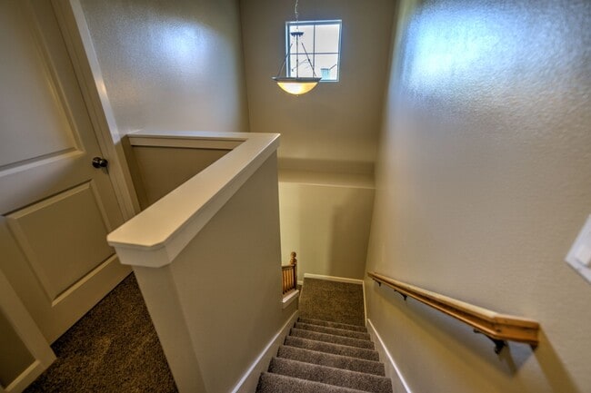 Building Photo - 63036 NE Amherst Pl