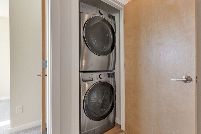 Building Photo - Modern 2BR Lafayette Home | Finished Basement, Garage & Quartz Kitchen