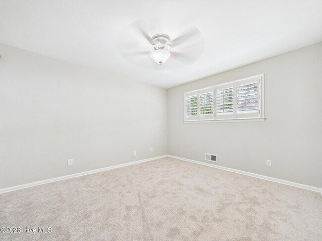 Building Photo - 6515 Pleasant Pines Dr