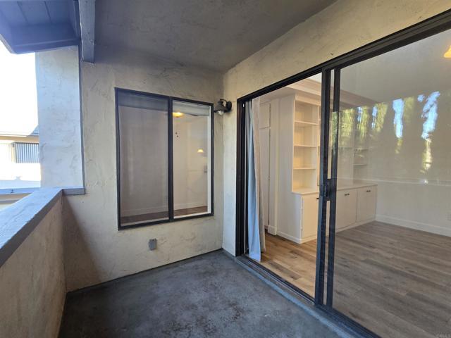 Building Photo - 2135 E Valley Pkwy