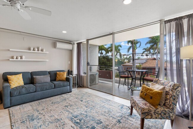 Building Photo - Full Ocean View, Fully Furnished Condo |Across from Surf Beach|Pool |Renovated |Heart of Kihei