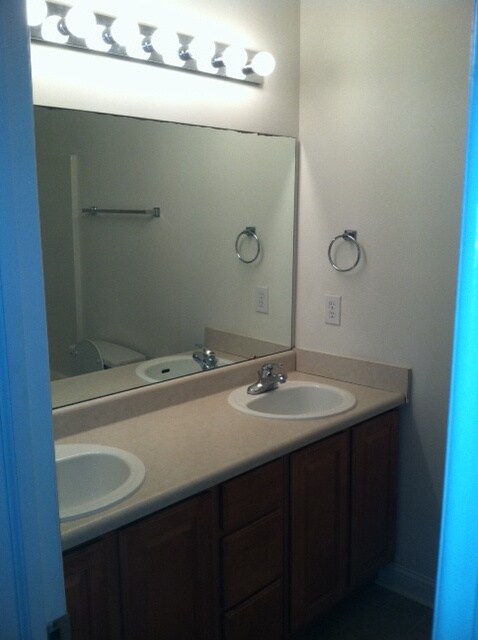 Building Photo - 3127 Brunswick Ct S