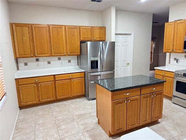 Building Photo - 275 Rock Springs Dr
