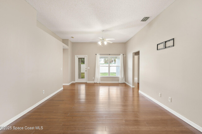 Building Photo - 1391 Olde Bailey Ln