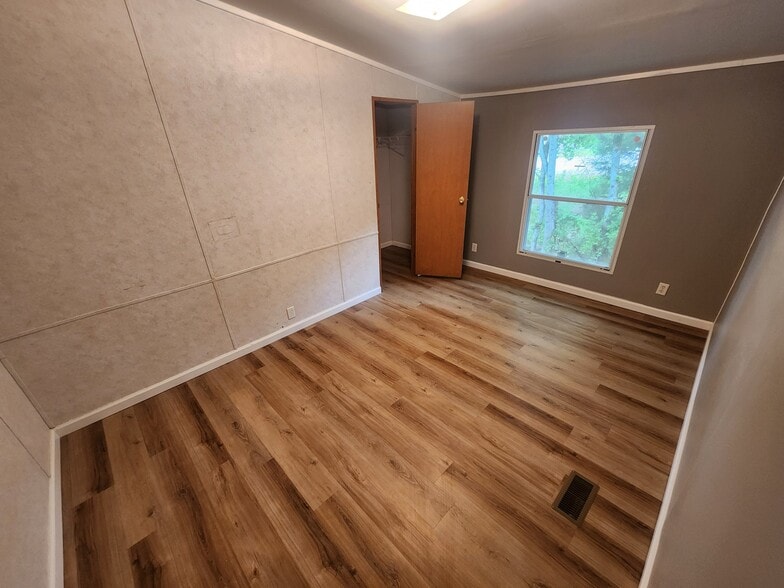 Building Photo - 30 Fulton Springs Ln