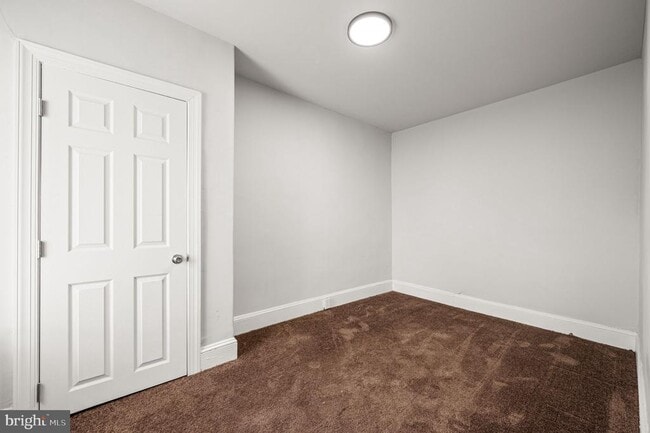 Building Photo - 3103 N Croskey St