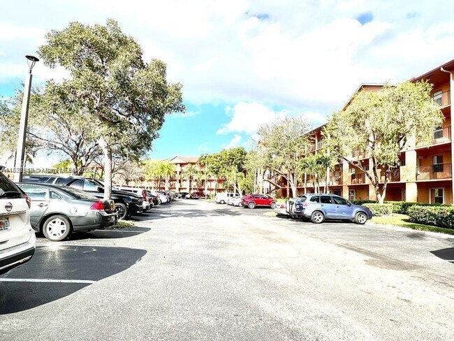 Building Photo - 701 SW 141st Ave