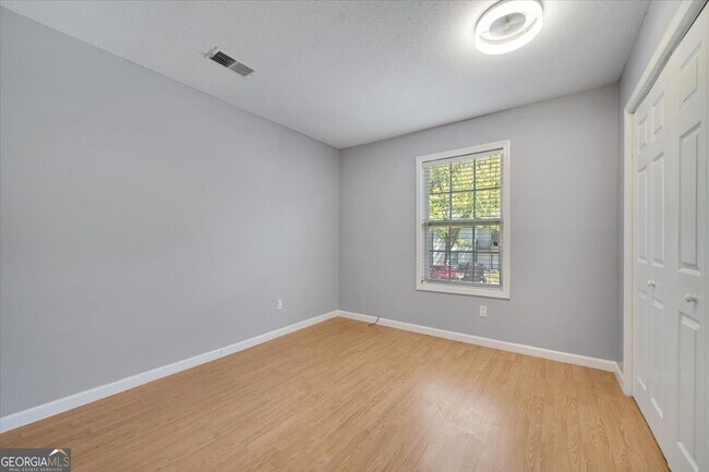 Building Photo - 3599 Woodbriar Cir