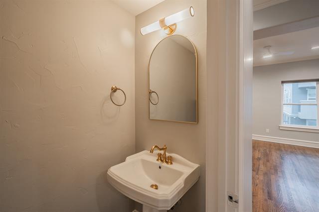 Building Photo - 4110 McKinney Ave