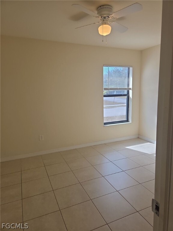 Building Photo - 233 SE 23rd Pl