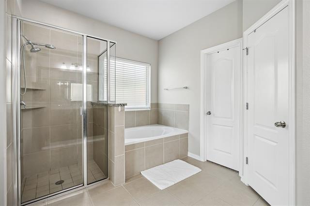 Building Photo - 2460 Open Range Dr