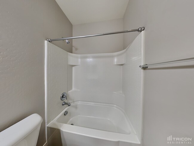 Building Photo - 4891 E Velasco St