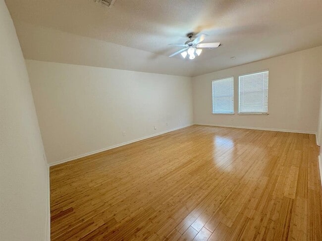 Building Photo - 9314 Alzaada Ln