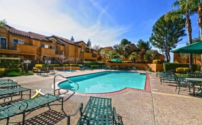 Building Photo - Fabulous 1bed/1bath - Sienna Hills Unit