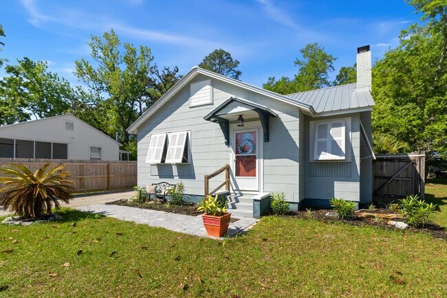 Primary Photo - 1306 Long Ave