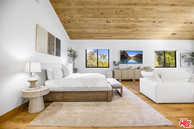 Building Photo - 1754 Lechusa Rd