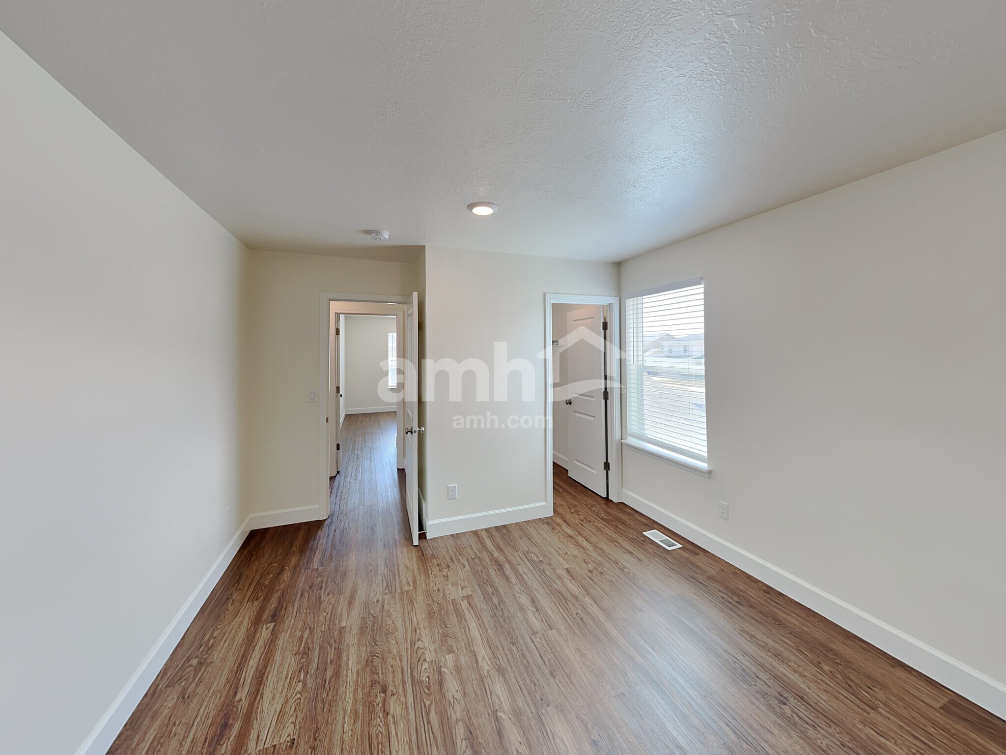 Building Photo - 413 North St