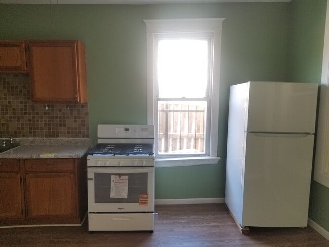 Building Photo - 2453 W 46th Pl