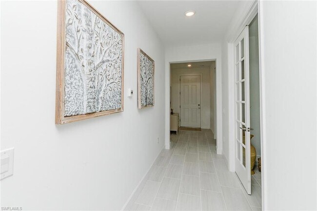 Building Photo - 5939 Gala Dr