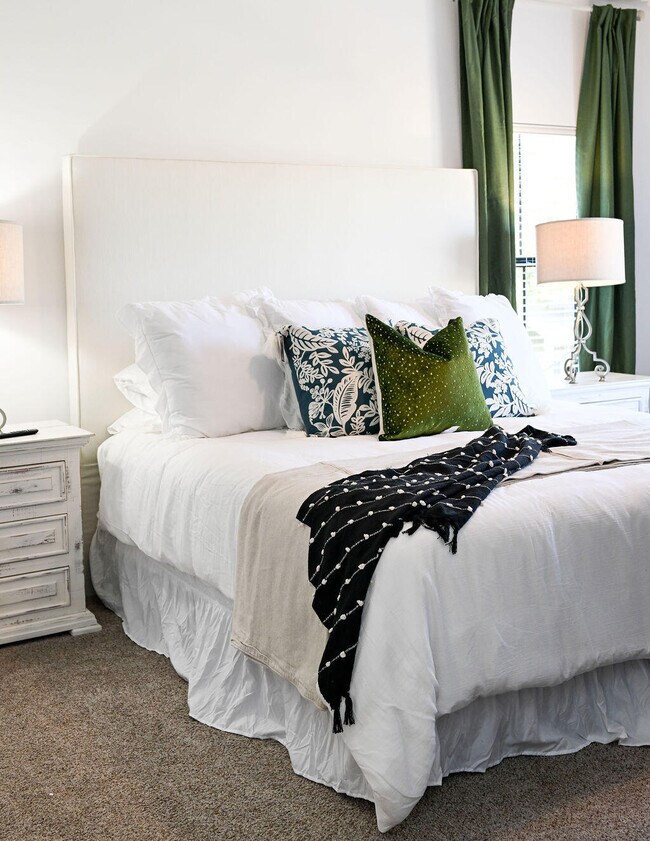 Building Photo - 90 Southaven Cir