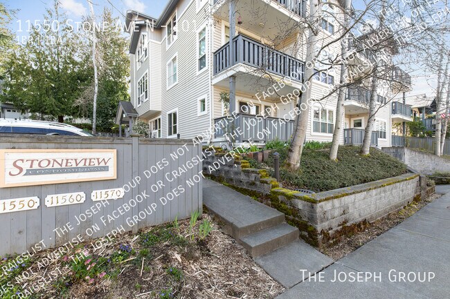 Building Photo - 11550 Stone Ave N