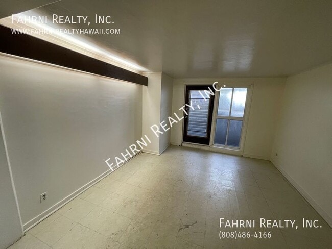 Building Photo - 1508 Kewalo St